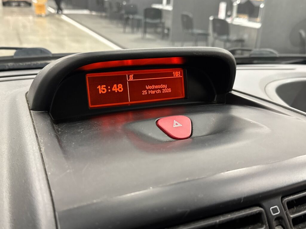 Toyota Proace 2015 Harmaa