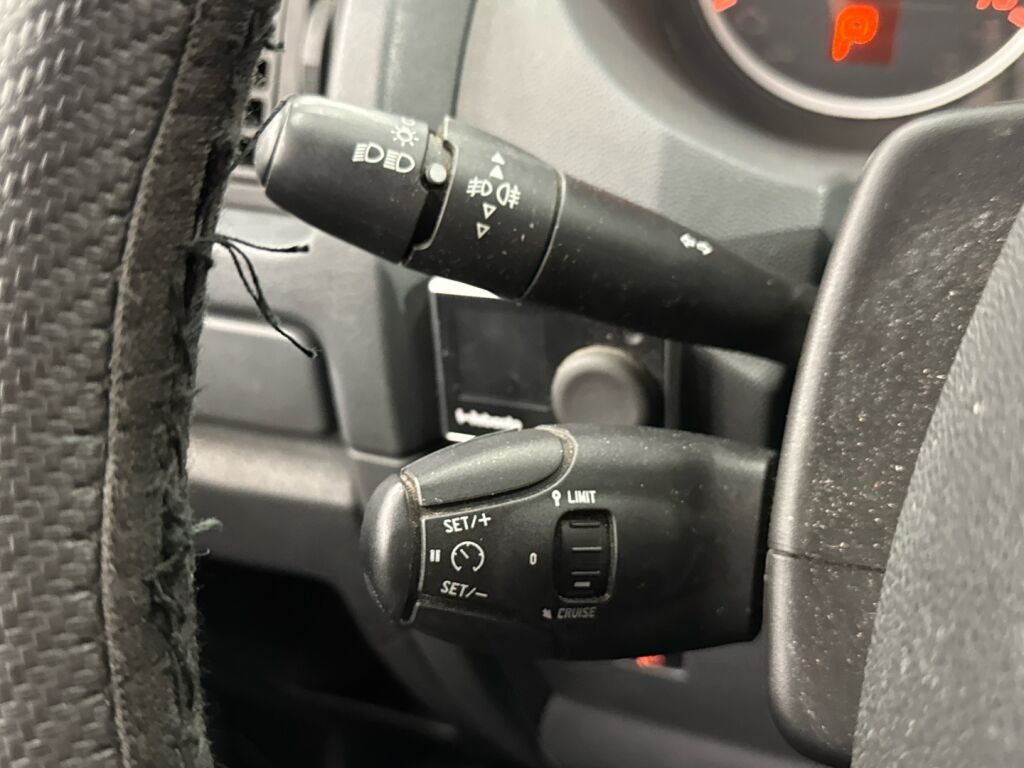 Toyota Proace 2015 Harmaa