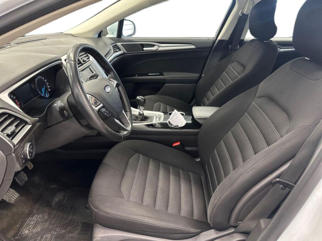 Ford Mondeo 2015 Valkoinen