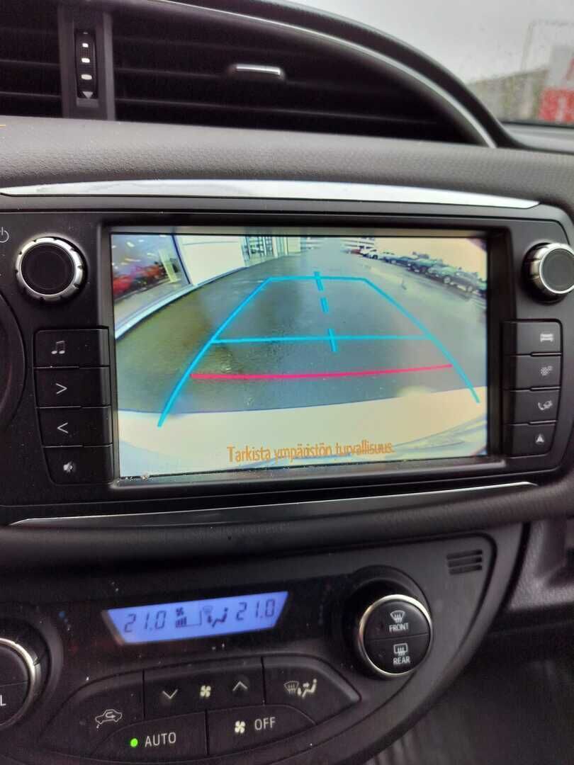 Toyota Yaris 2015 Valkoinen