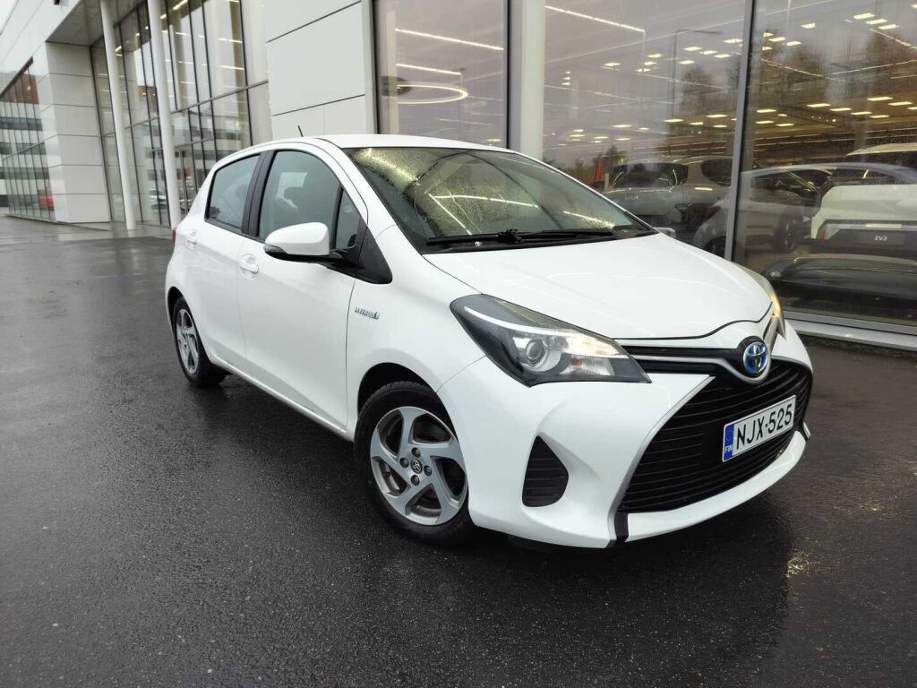 Toyota Yaris 2015 Valkoinen