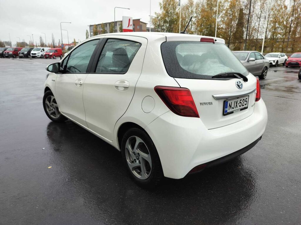 Toyota Yaris 2015 Valkoinen