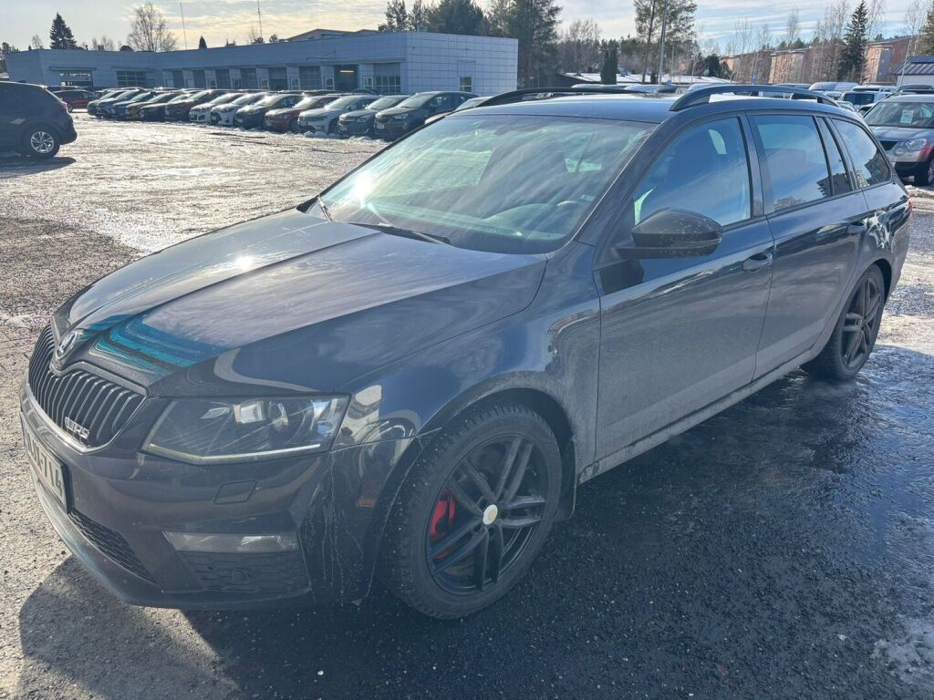 Skoda Octavia 2015 Musta