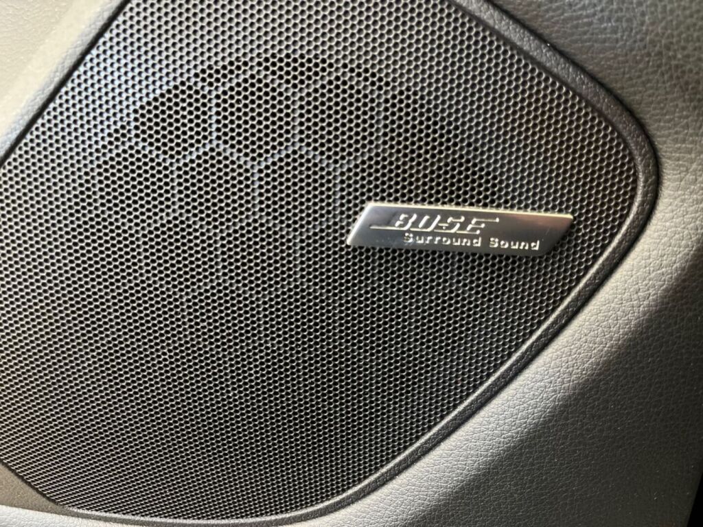 Audi Q7 2012 Met. Musta