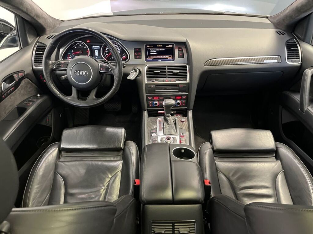 Audi Q7 2012 Met. Musta