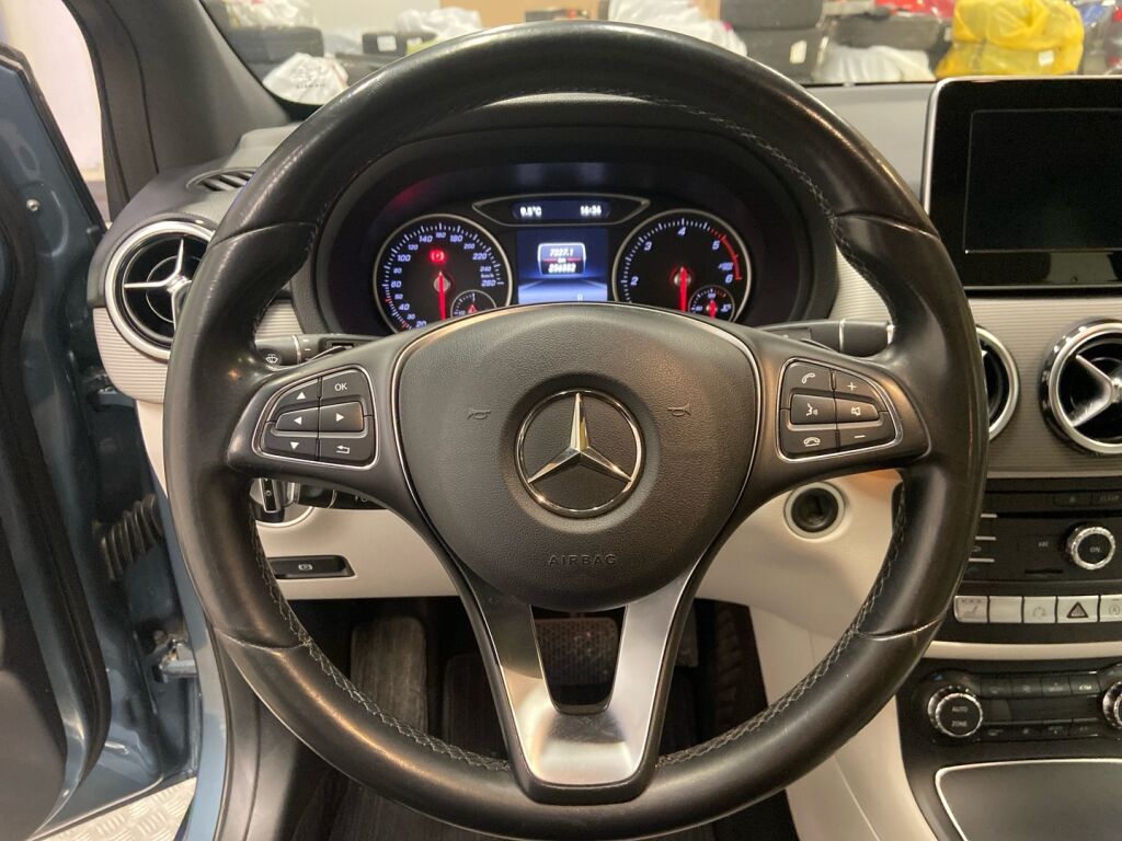 Mercedes-Benz B 2015 Sininen