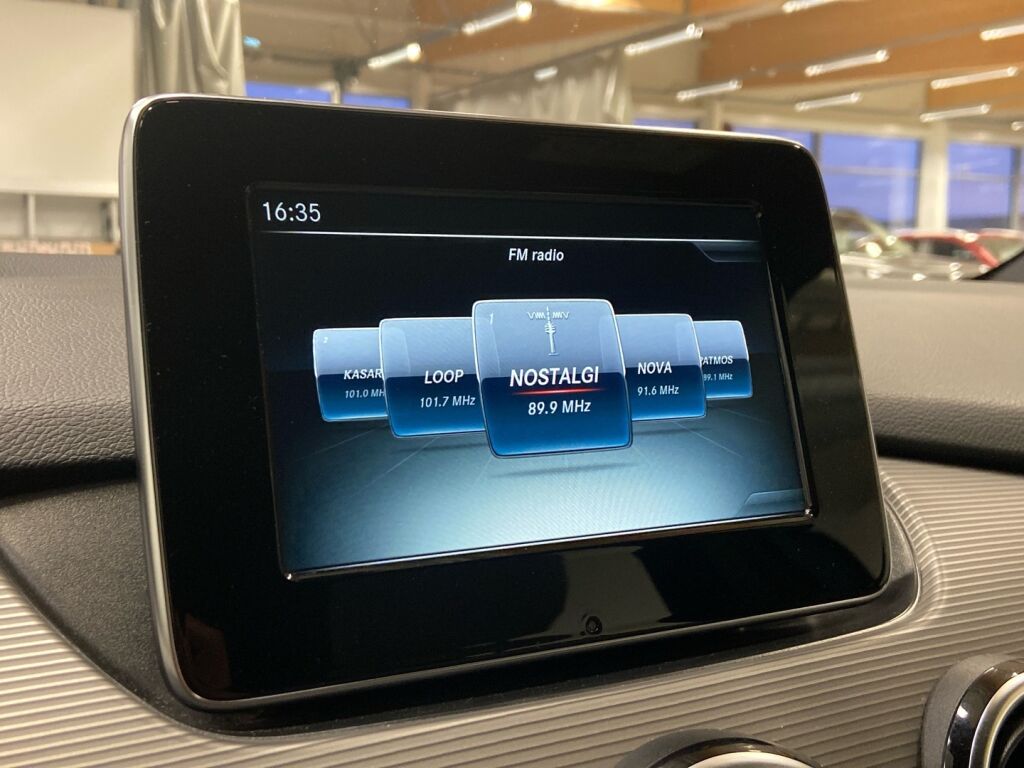 Mercedes-Benz B 2015 Sininen