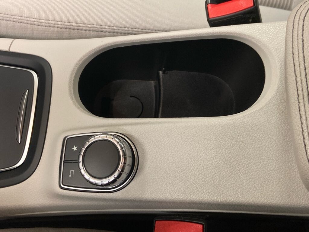 Mercedes-Benz B 2015 Sininen