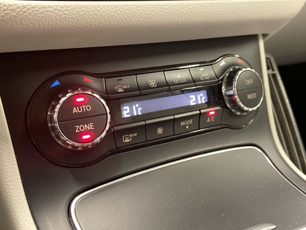 Mercedes-Benz B 2015 Sininen