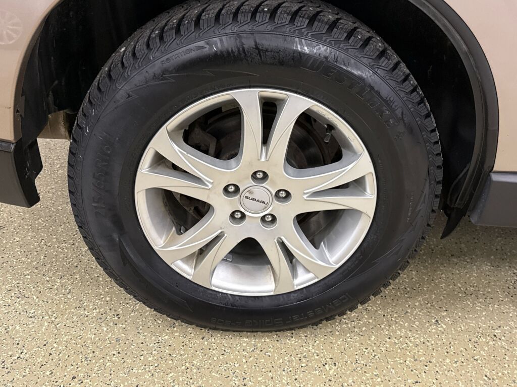 Subaru Forester 2015 Harmaa