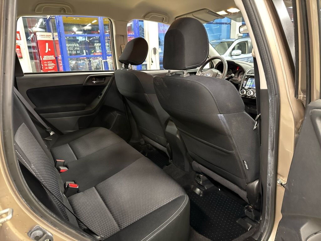 Subaru Forester 2015 Harmaa