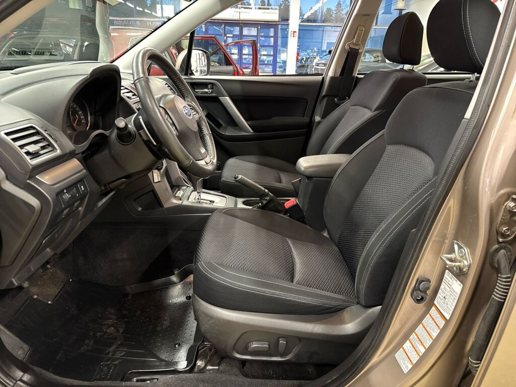 Subaru Forester 2015 Harmaa