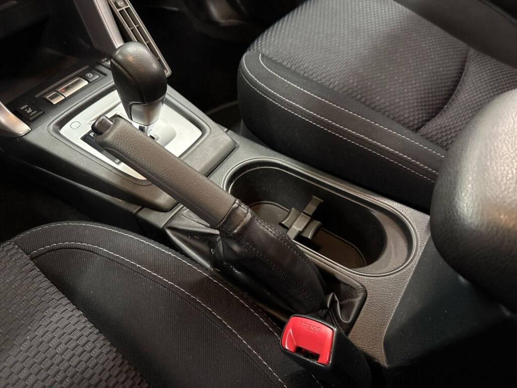 Subaru Forester 2015 Harmaa