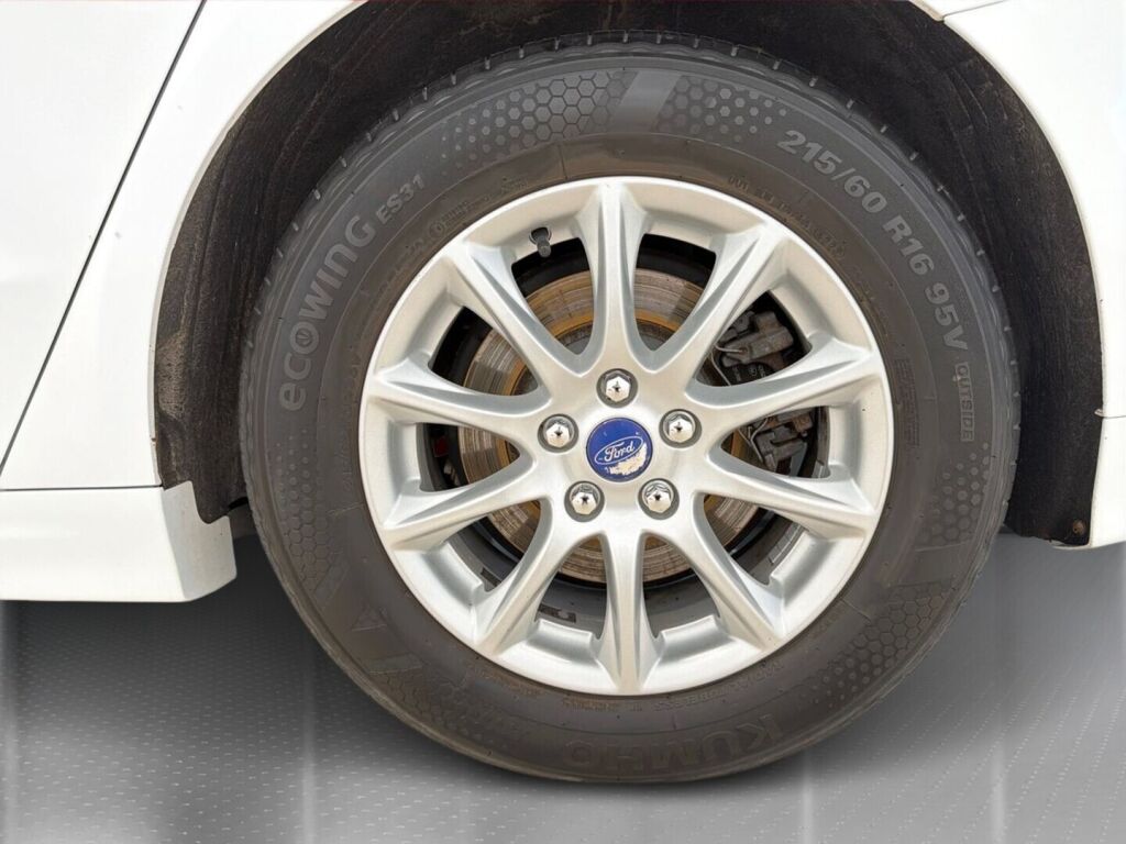 Ford Mondeo 2015 Valkoinen