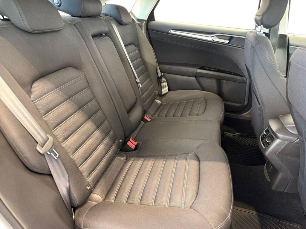 Ford Mondeo 2015 Valkoinen