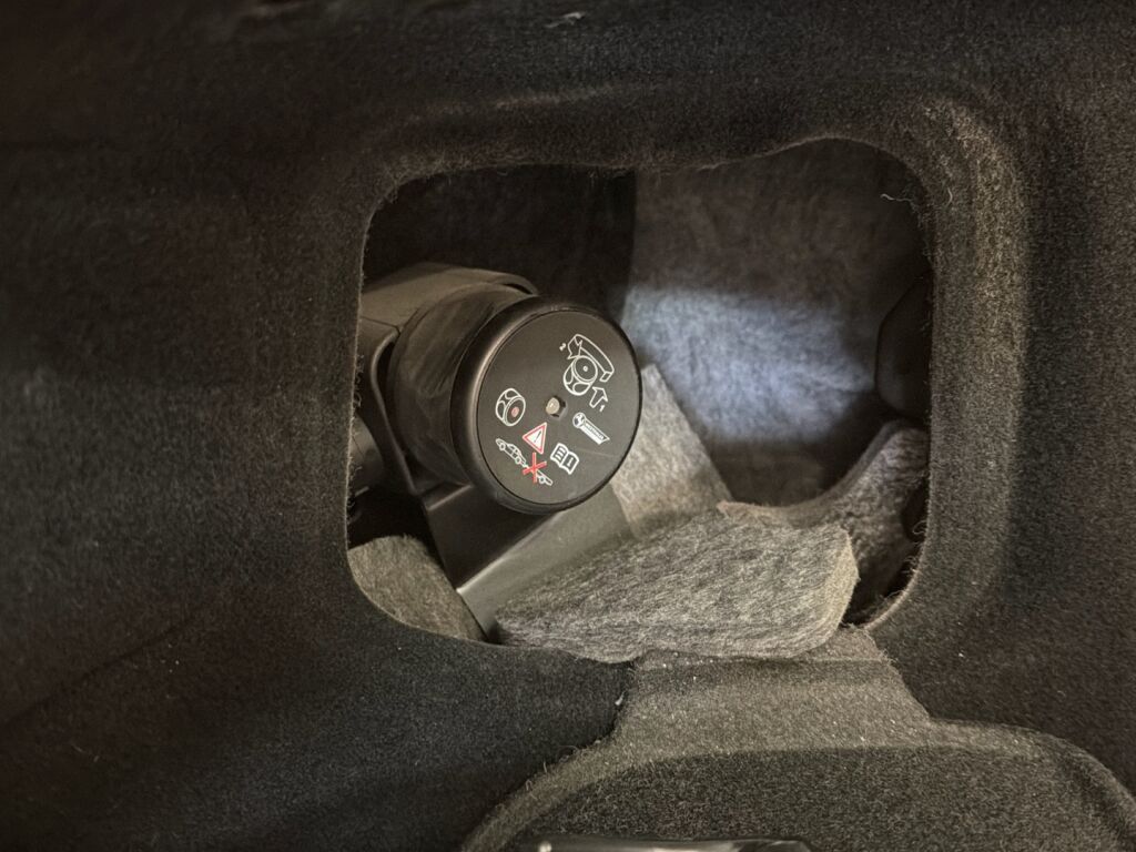 Mercedes-Benz CLA 2015 Musta