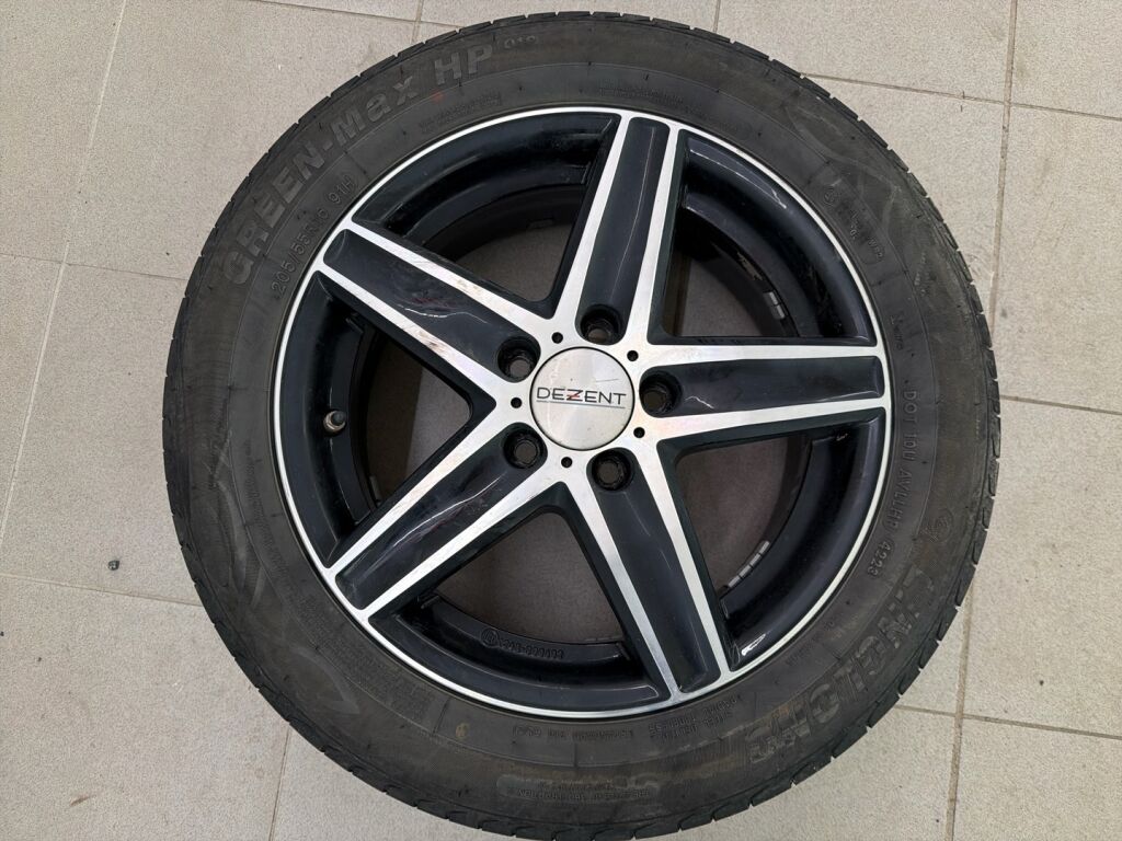 Mercedes-Benz CLA 2015 Musta