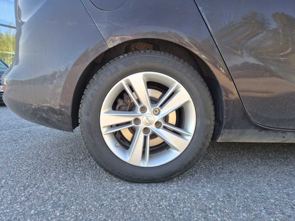 Opel Zafira Tourer 2015 Ruskea (beige)