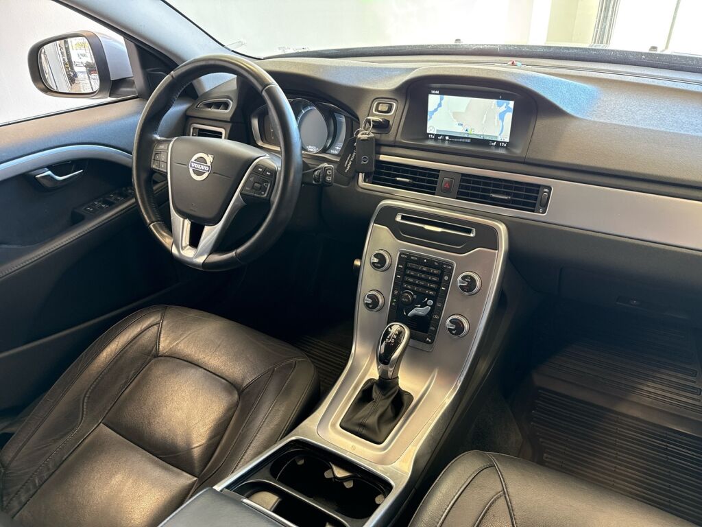 Volvo V70 2016 Harmaa