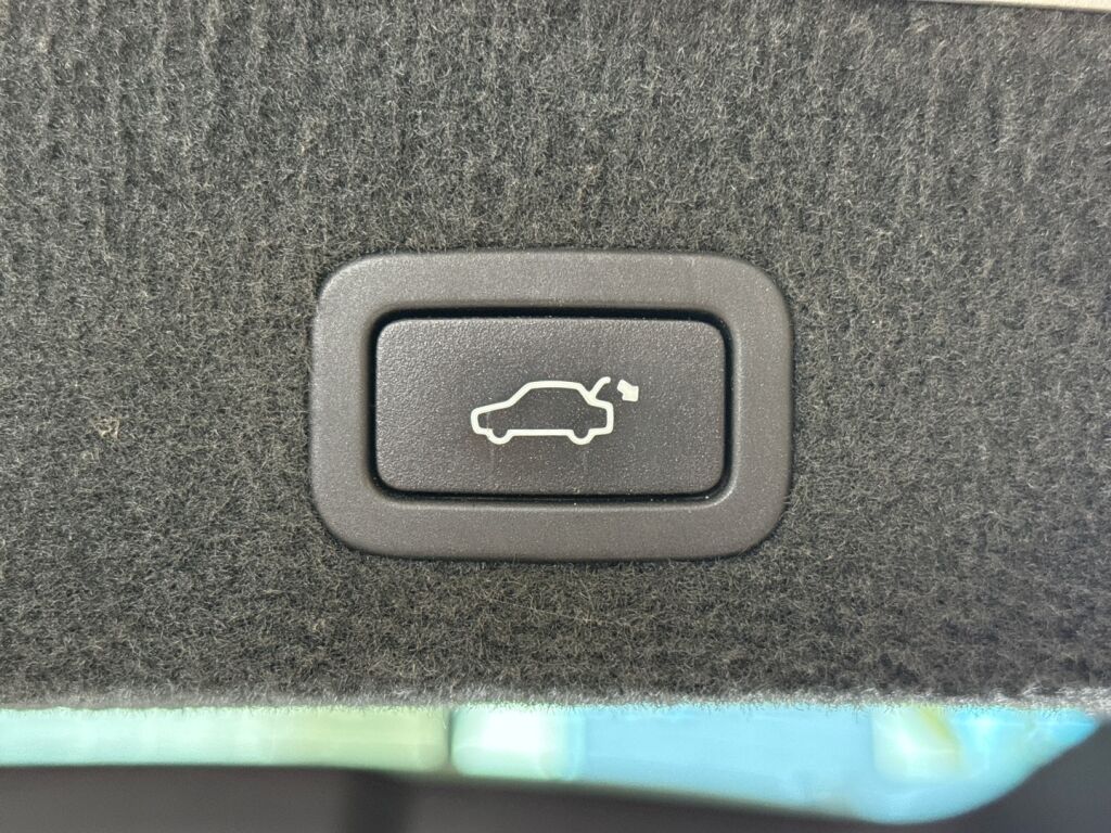 Volvo V70 2016 Harmaa