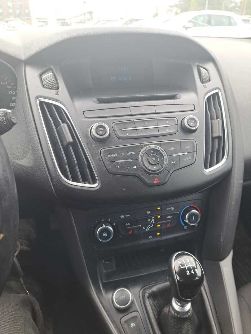 Ford Focus 2016 Valkoinen