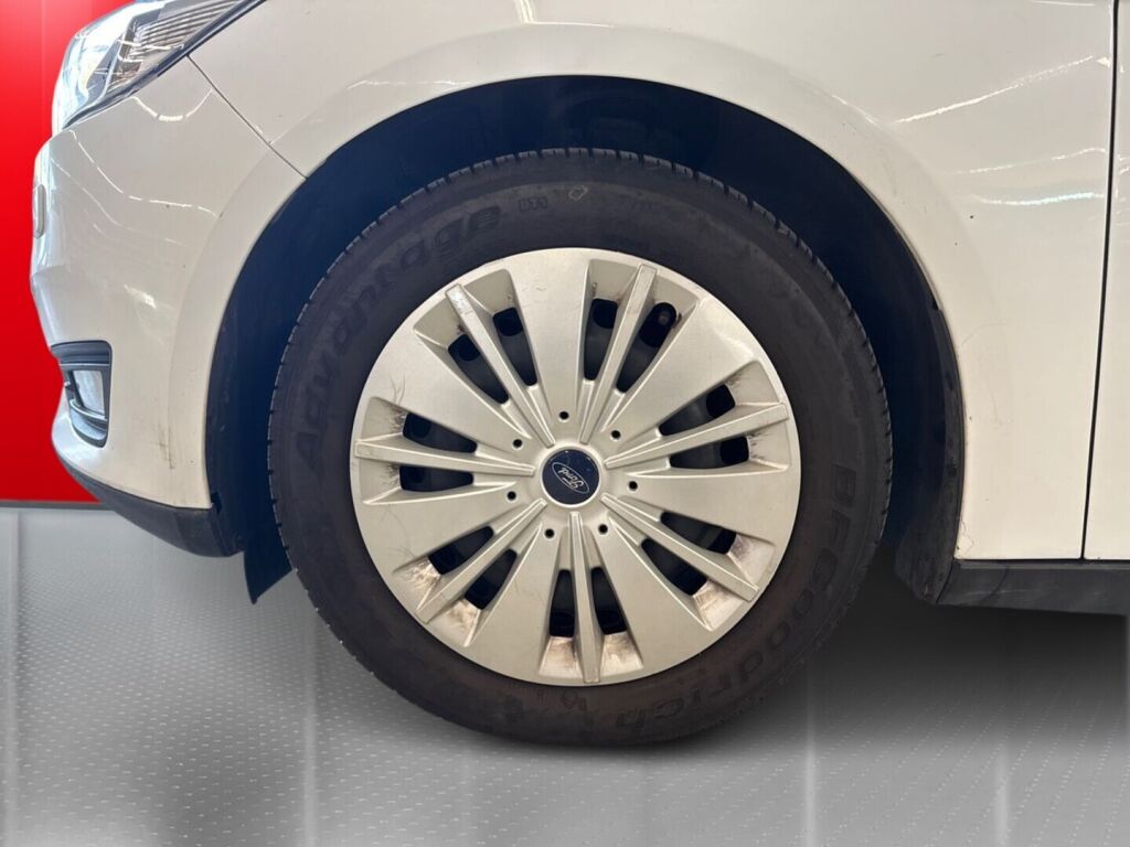 Ford Focus 2016 Valkoinen