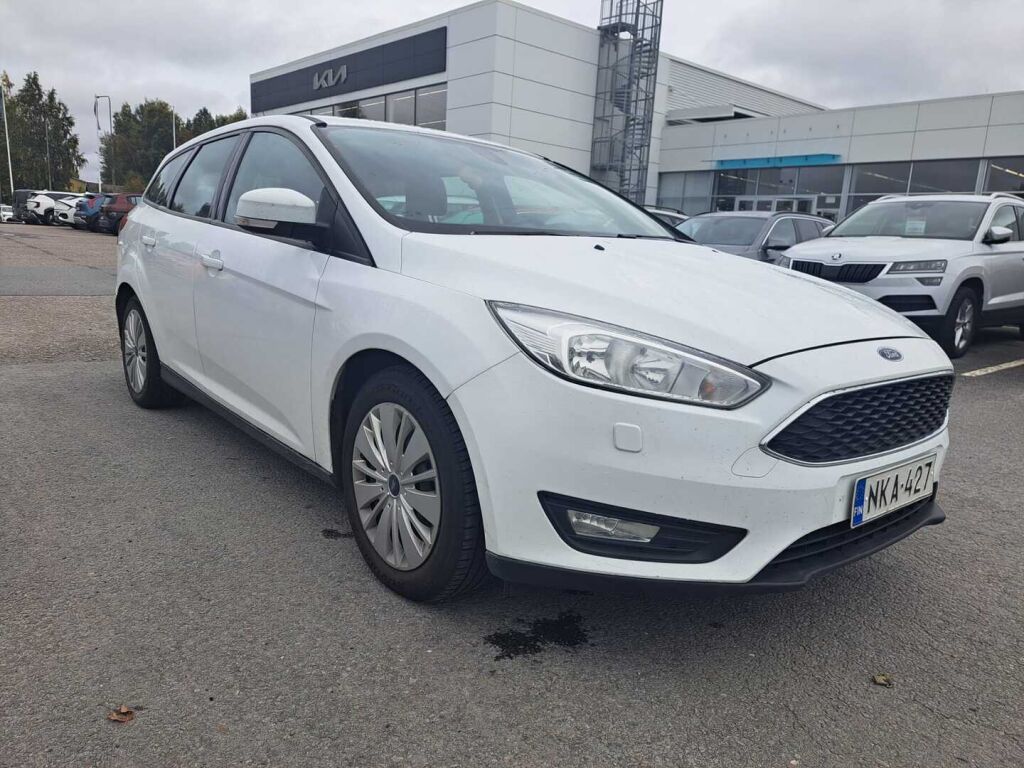 Ford Focus 2016 Valkoinen