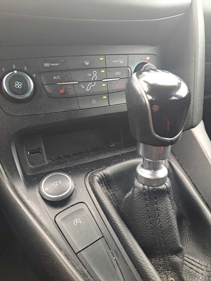 Ford Focus 2016 Valkoinen