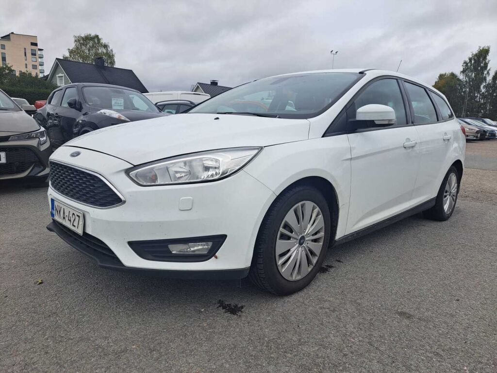 Ford Focus 2016 Valkoinen