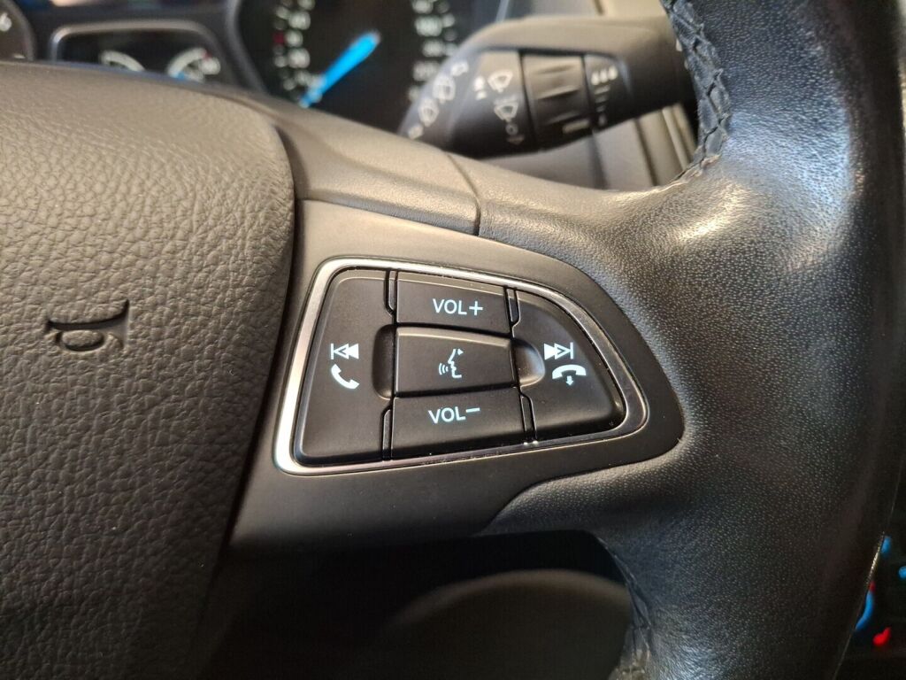 Ford Focus 2016 Sininen