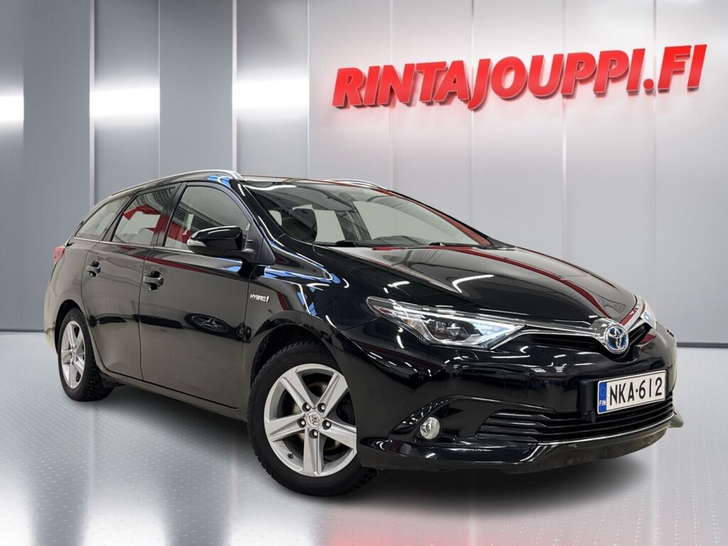 Toyota Auris 2016 Musta
