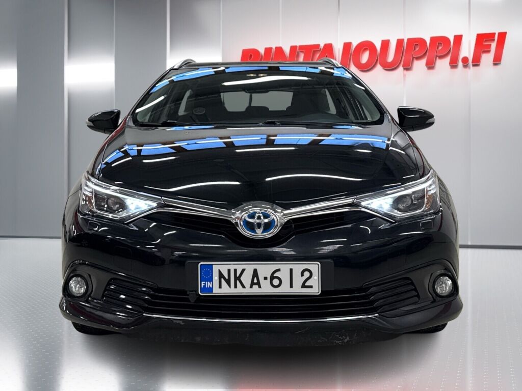 Toyota Auris 2016 Musta
