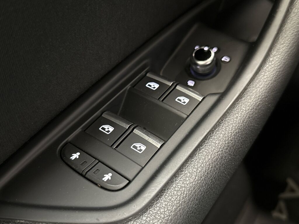 Audi A4 2016 Valkoinen