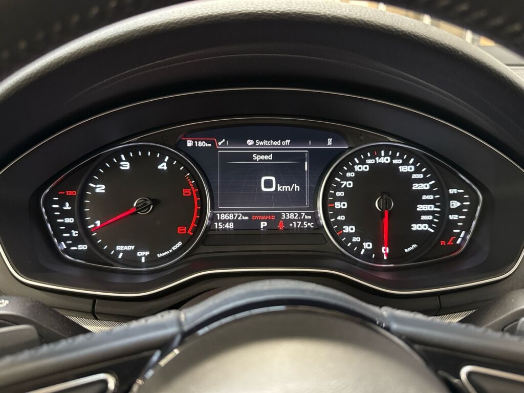 Audi A4 2016 Valkoinen