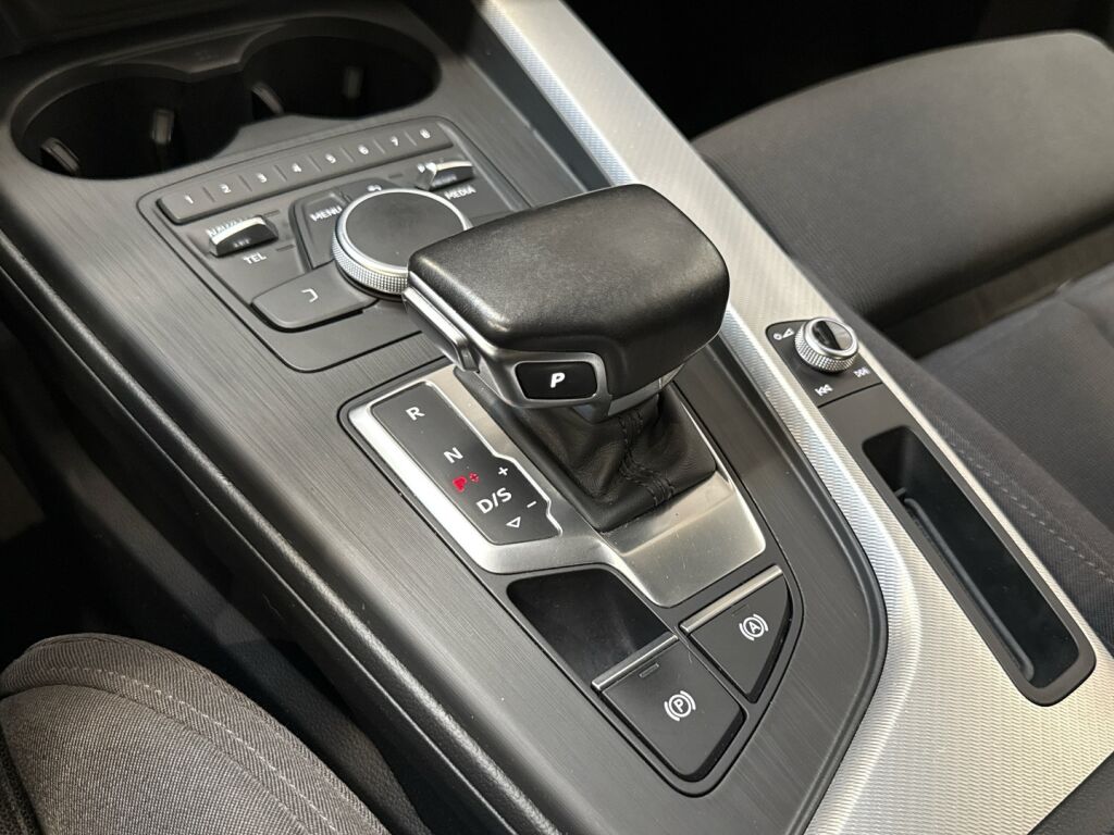 Audi A4 2016 Valkoinen