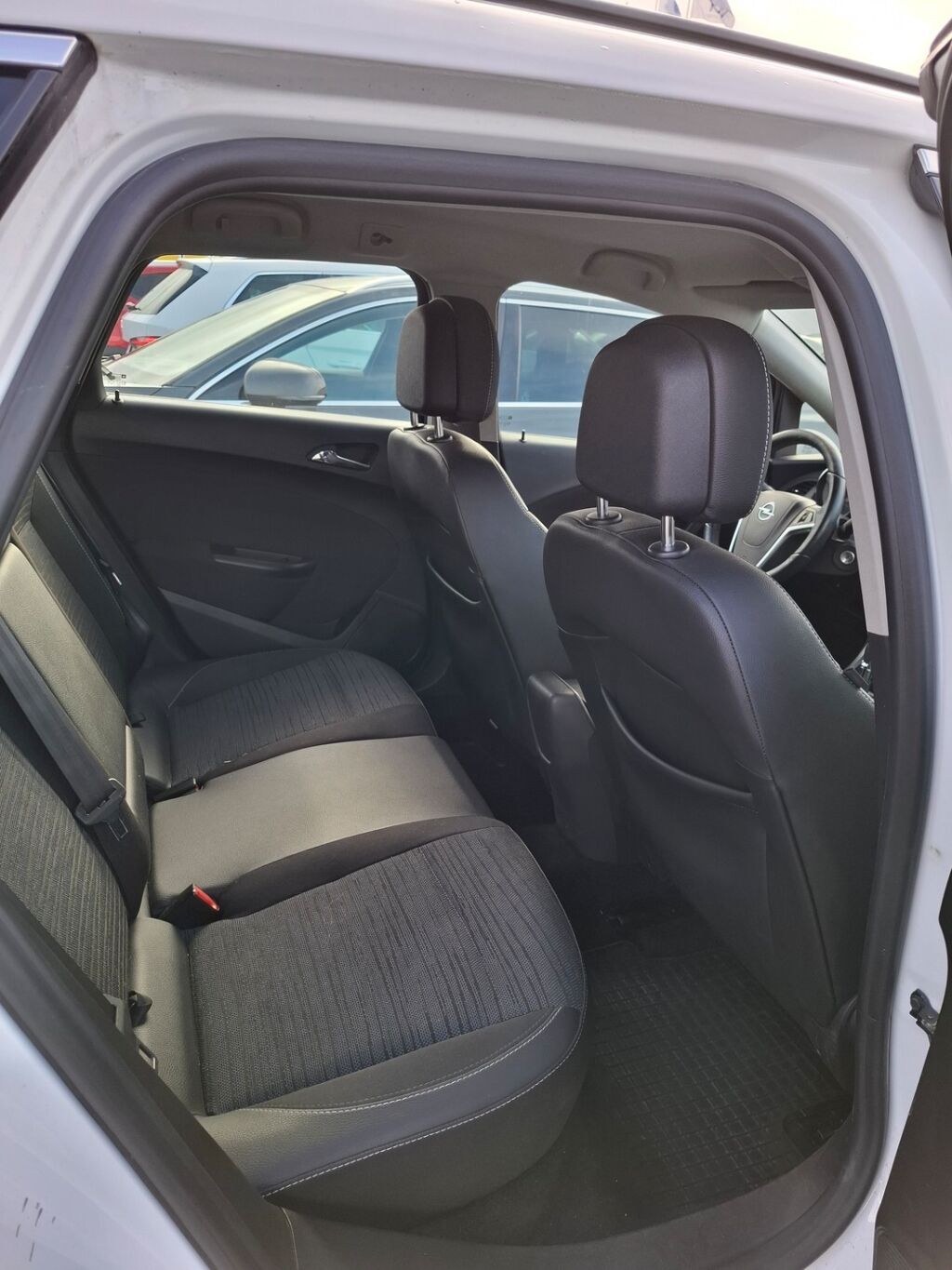 Opel Astra 2016 Valkoinen