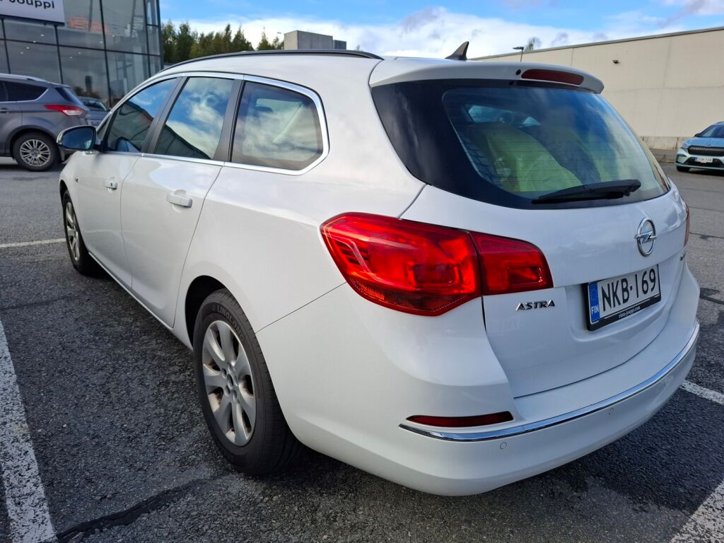 Opel Astra 2016 Valkoinen