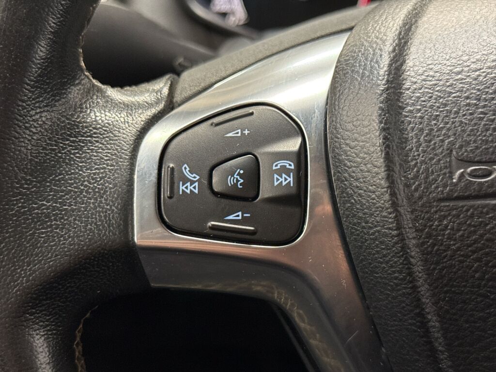 Ford Fiesta 2017 Valkoinen