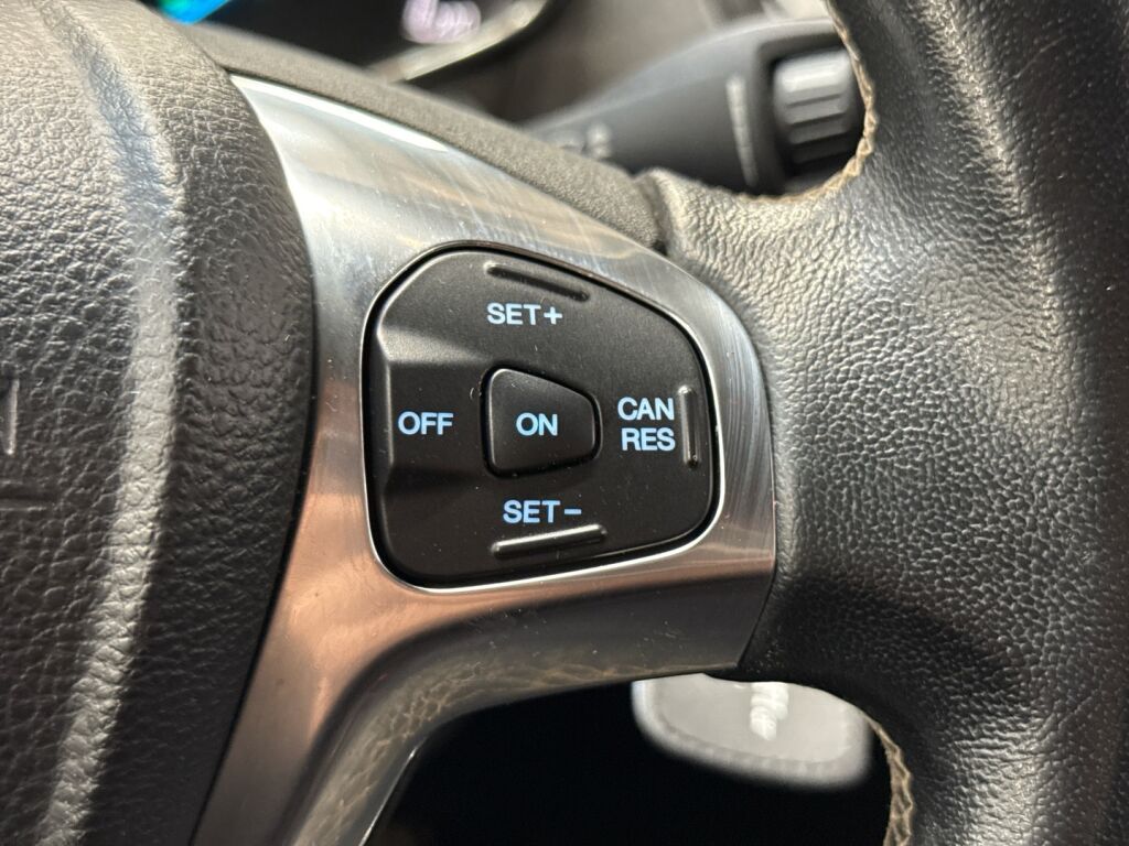 Ford Fiesta 2017 Valkoinen