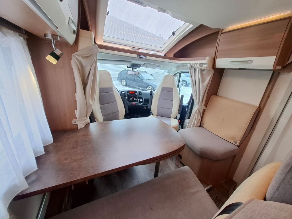 Eura mobil One 690 HB 2015 Valkoinen