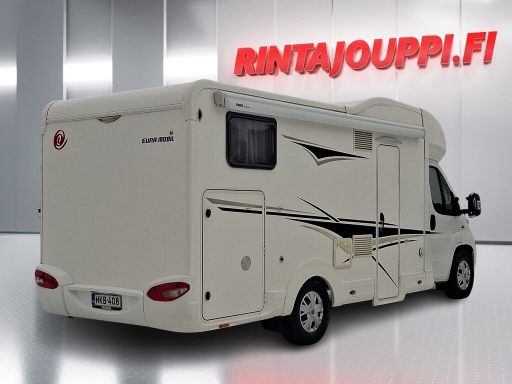 Eura mobil One 690 HB 2015 Valkoinen