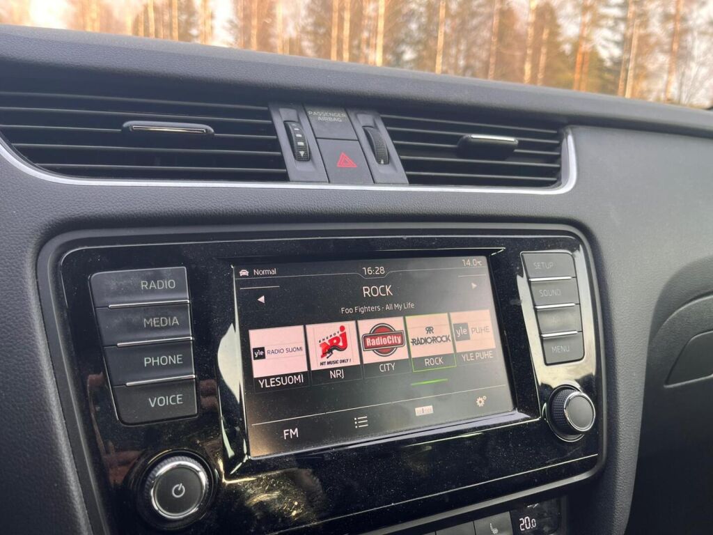 Skoda Octavia 2015 Sininen