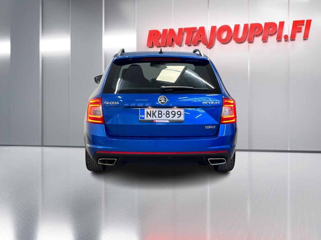 Skoda Octavia 2015 Sininen