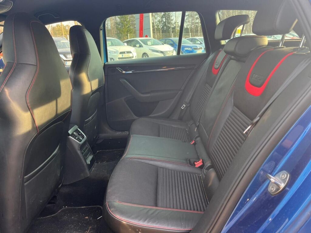 Skoda Octavia 2015 Sininen