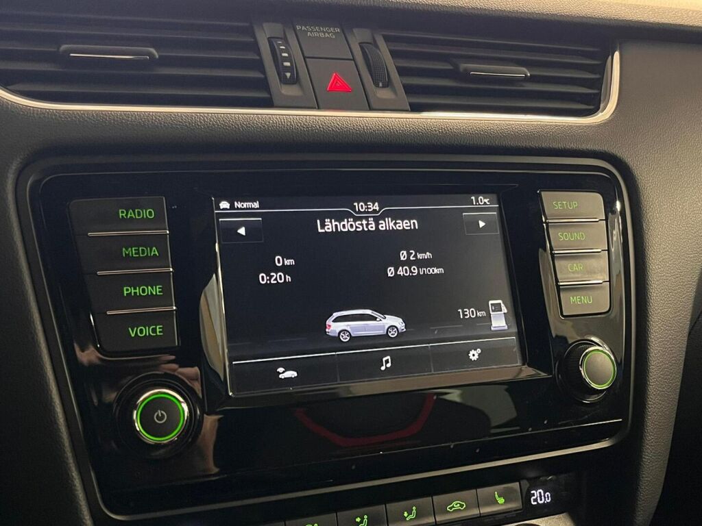 Skoda Octavia 2015 Sininen