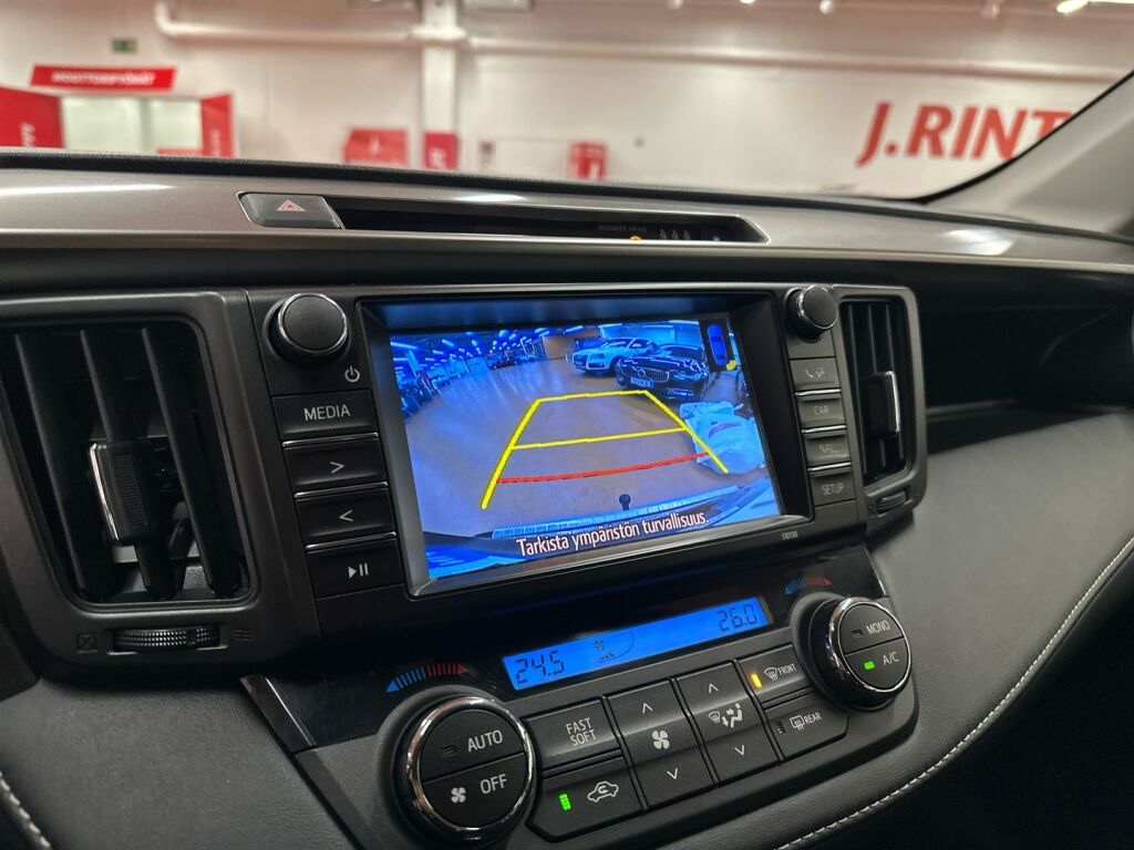 Toyota RAV4 2016 Punainen