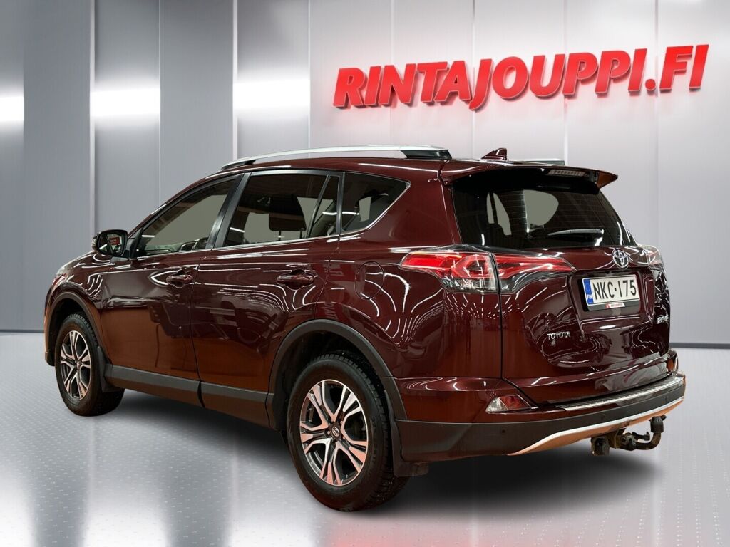 Toyota RAV4 2016 Punainen
