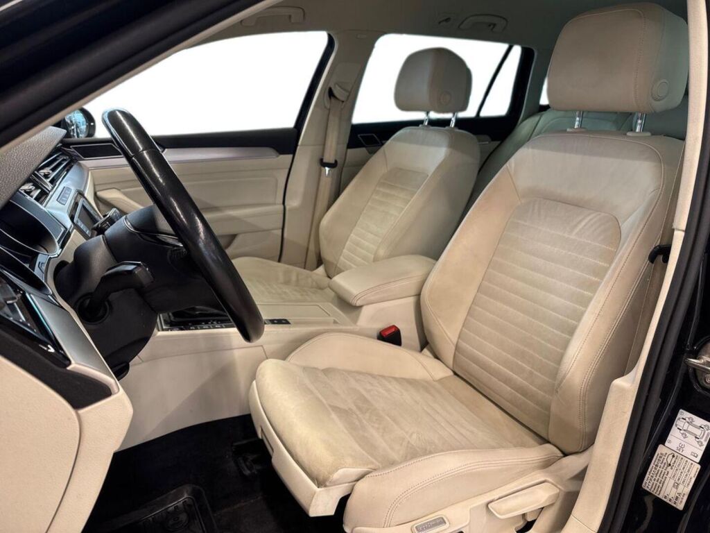 Volkswagen Passat 2017 Musta