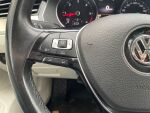 Volkswagen Passat 2017 Musta