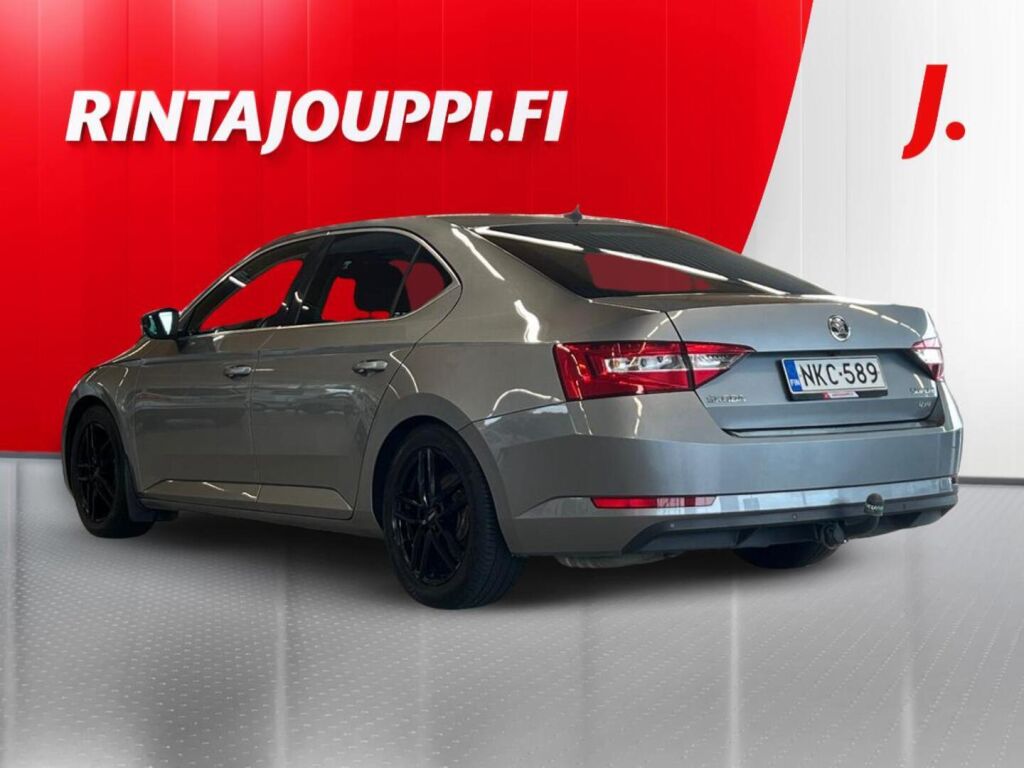 Skoda Superb 2016, kuva 3/32